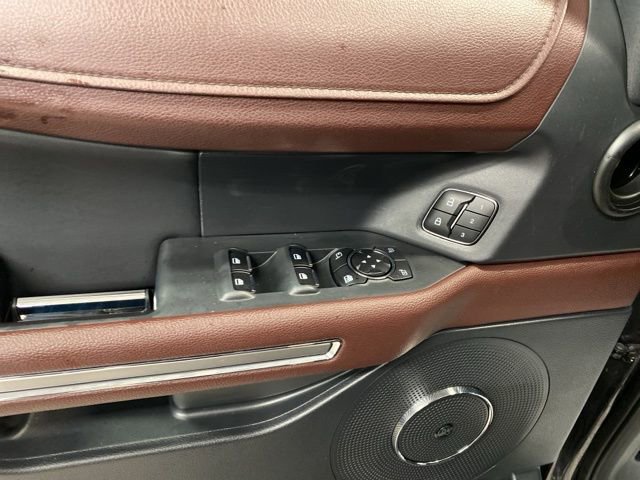 Used 2024 Ford Expedition Max Limited AWD/4WD image 28