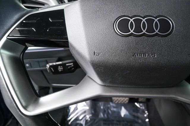 Used 2023 Audi Q4 e-tron Premium Plus w/ Premium Plus image 9