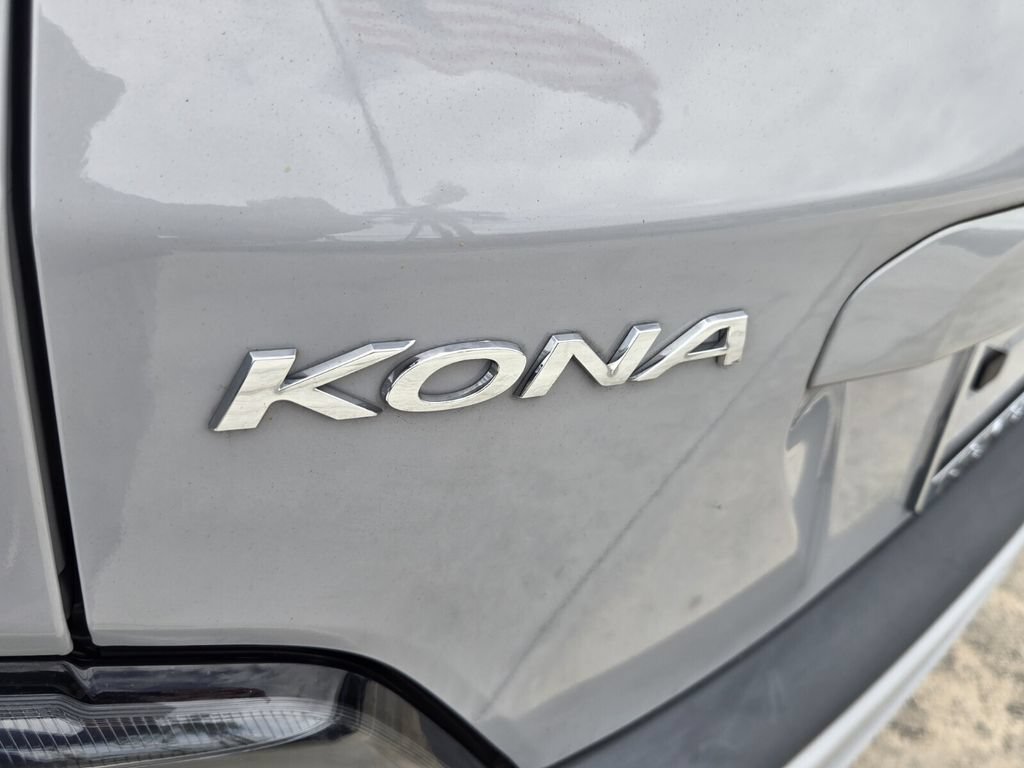 Used 2023 Hyundai Kona SEL FWD image 13