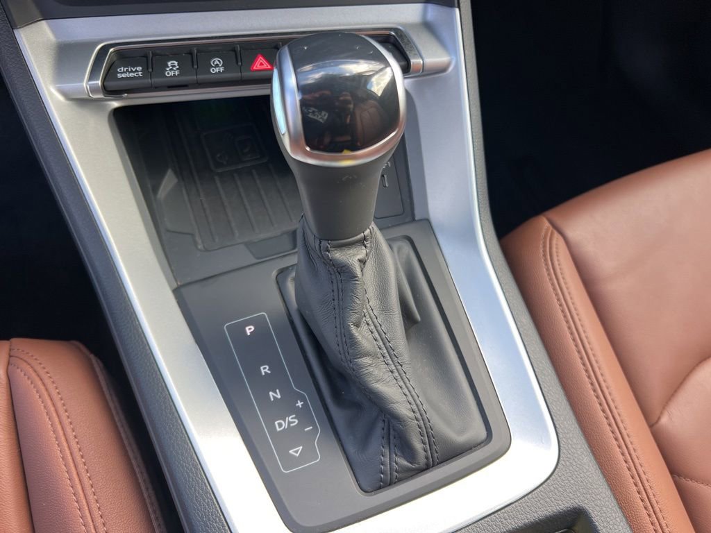 Used 2024 Audi Q3 2.0T Premium Plus w/ Premium Plus Package image 20