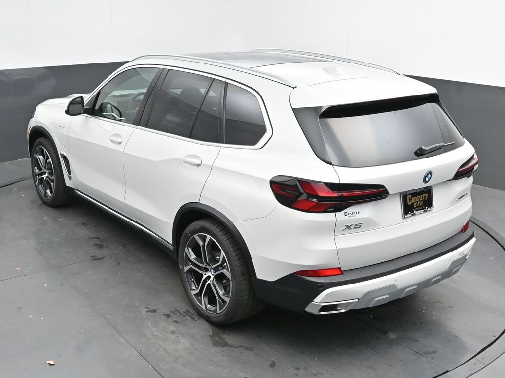 New 2026 BMW X5 xDrive50e image 46