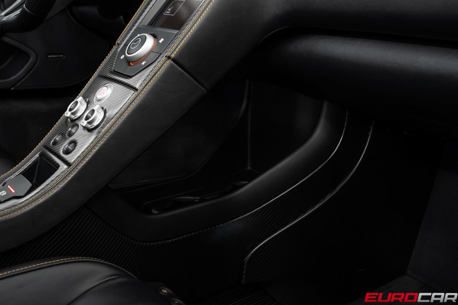Used 2016 McLaren 675LT Spider RWD image 40