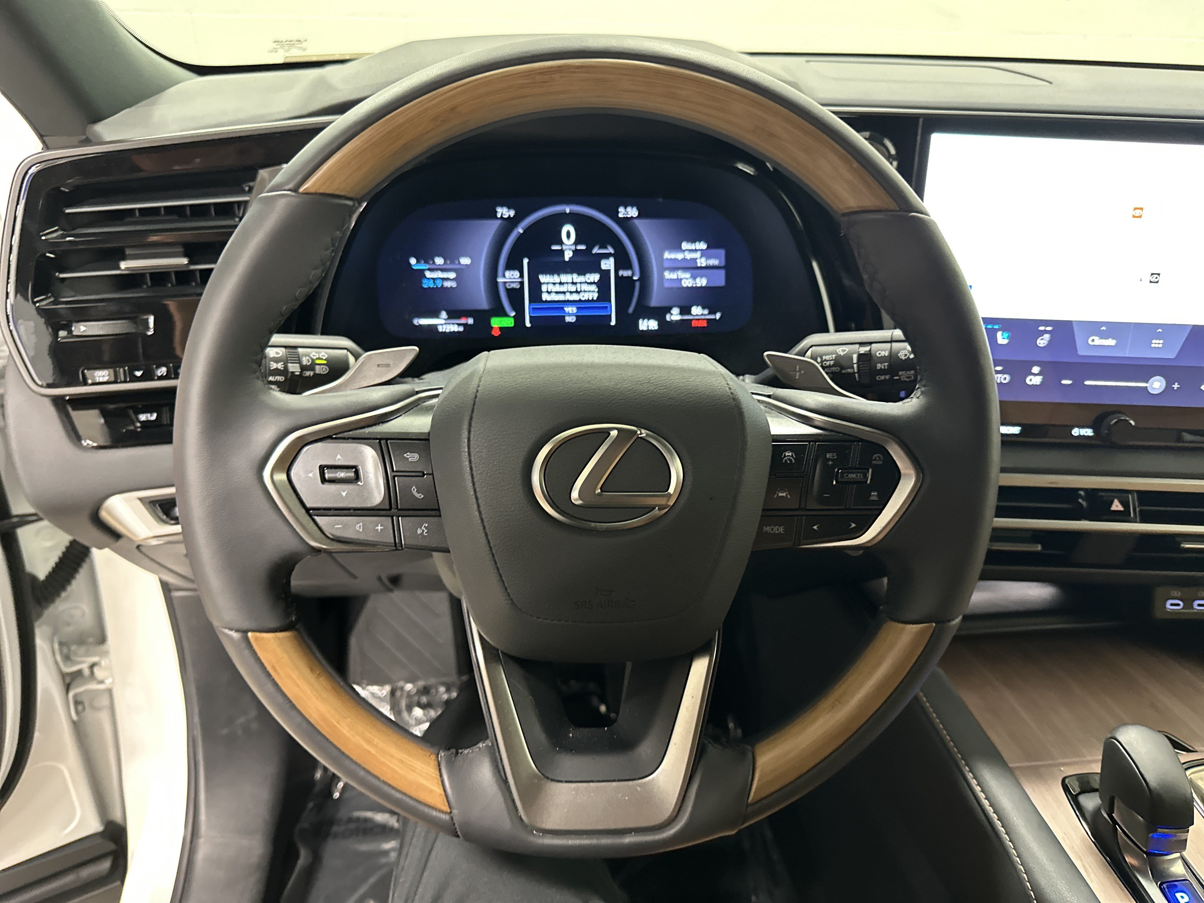 Certified 2025 Lexus RX 350h w/ Accessory Package (Z1) AWD/4WD image 18