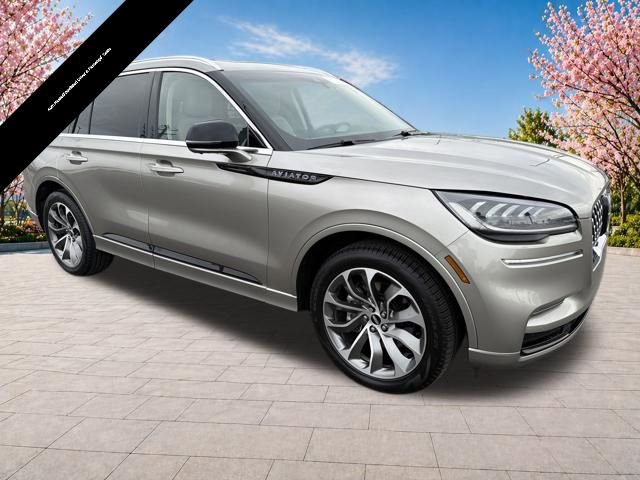 Certified 2023 Lincoln Aviator Grand Touring w/ Elements Package Plus AWD/4WD image 11
