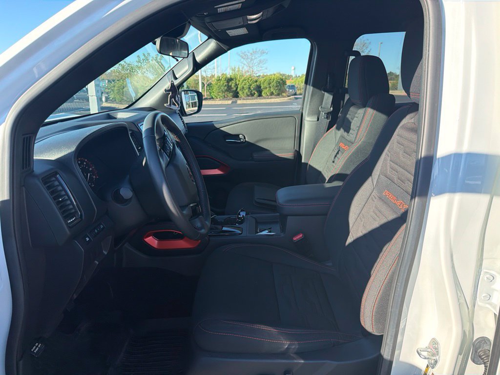 Used 2024 Nissan Frontier PRO-4X w/ Off-Road Protection Package AWD/4WD image 7