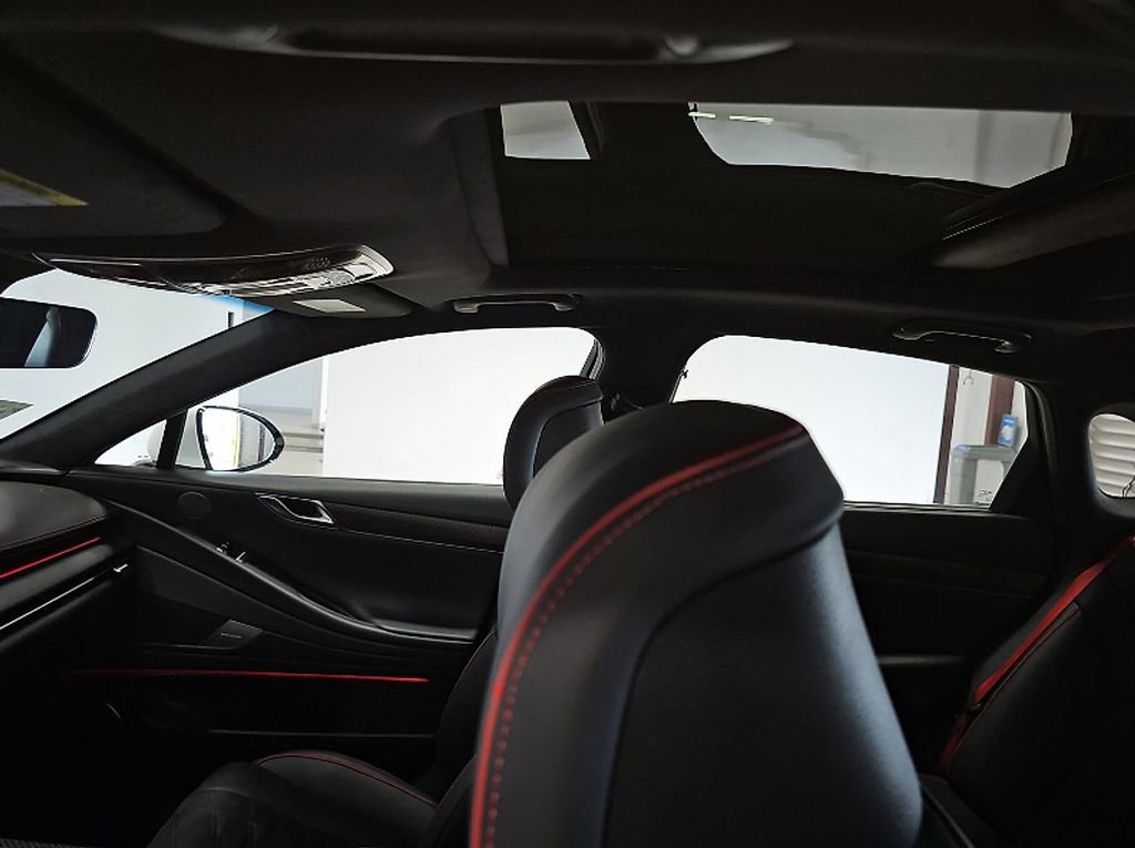 Used 2025 Genesis G80 3.5T Sport Prestige image 6