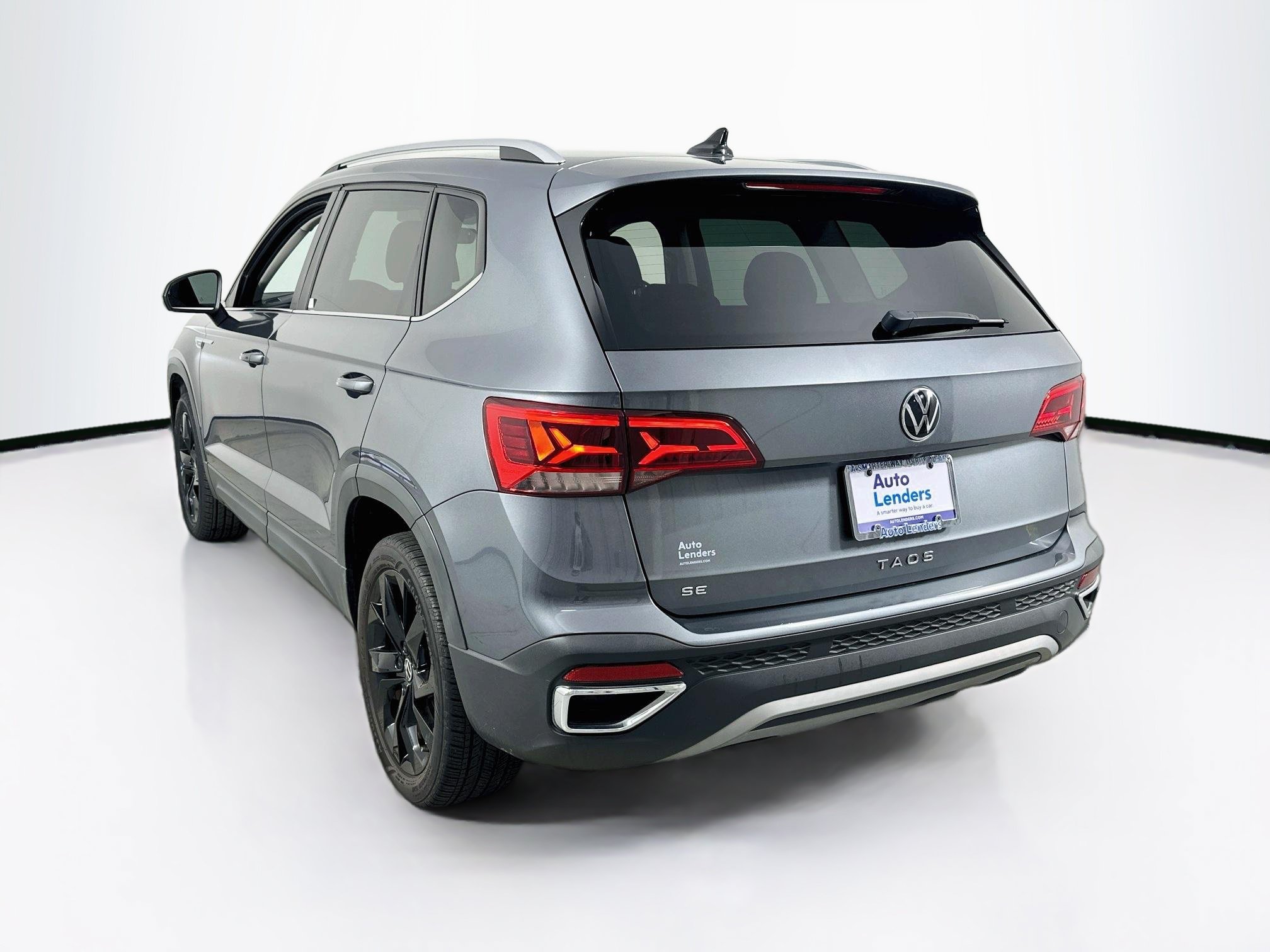 Used 2022 Volkswagen Taos SE FWD image 7
