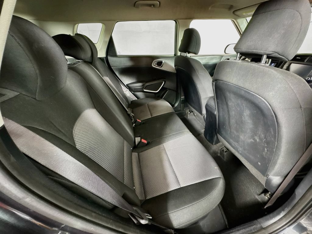 Used 2022 Kia Soul LX FWD image 24