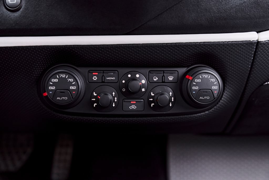 Used 2020 Ferrari 488 Pista Coupe RWD image 93