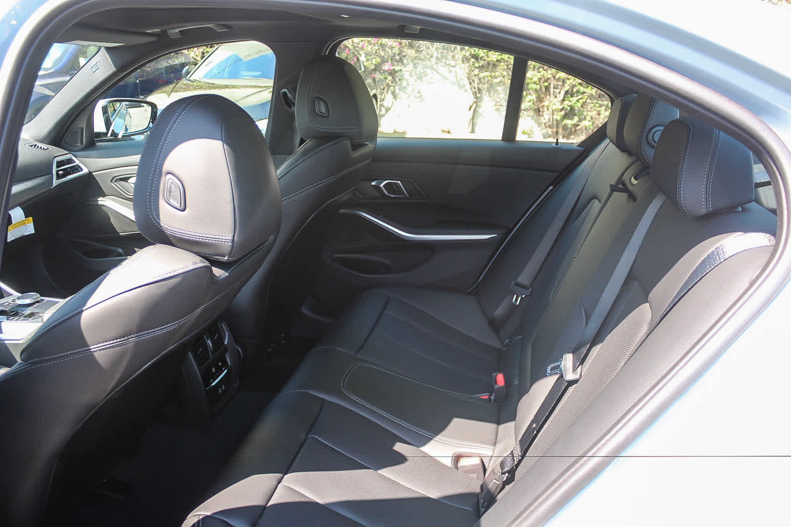New 2026 BMW 330i Sedan w/ M Sport Package RWD image 17