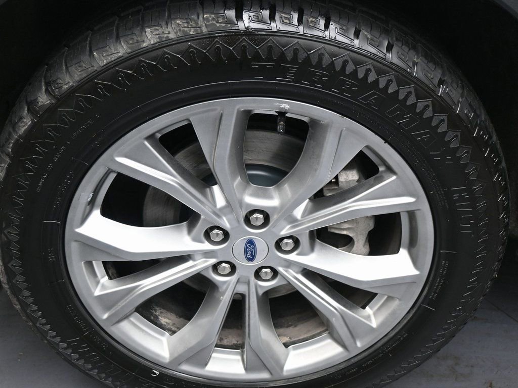 Used 2023 Ford Explorer Limited image 41