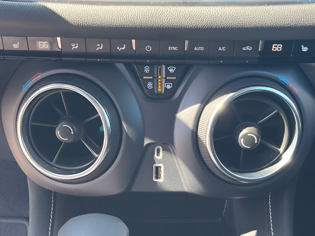 Used 2026 Chevrolet Blazer LT FWD image 27