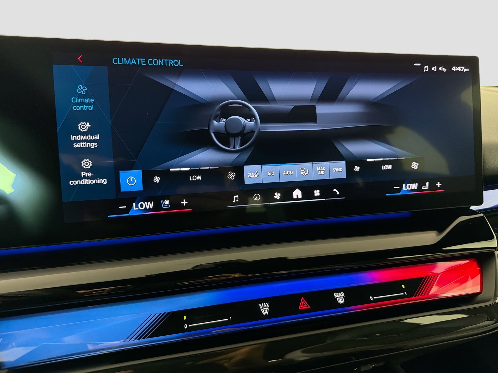 Used 2025 BMW M5 Touring image 17