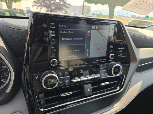 Used 2021 Toyota Highlander XLE image 35