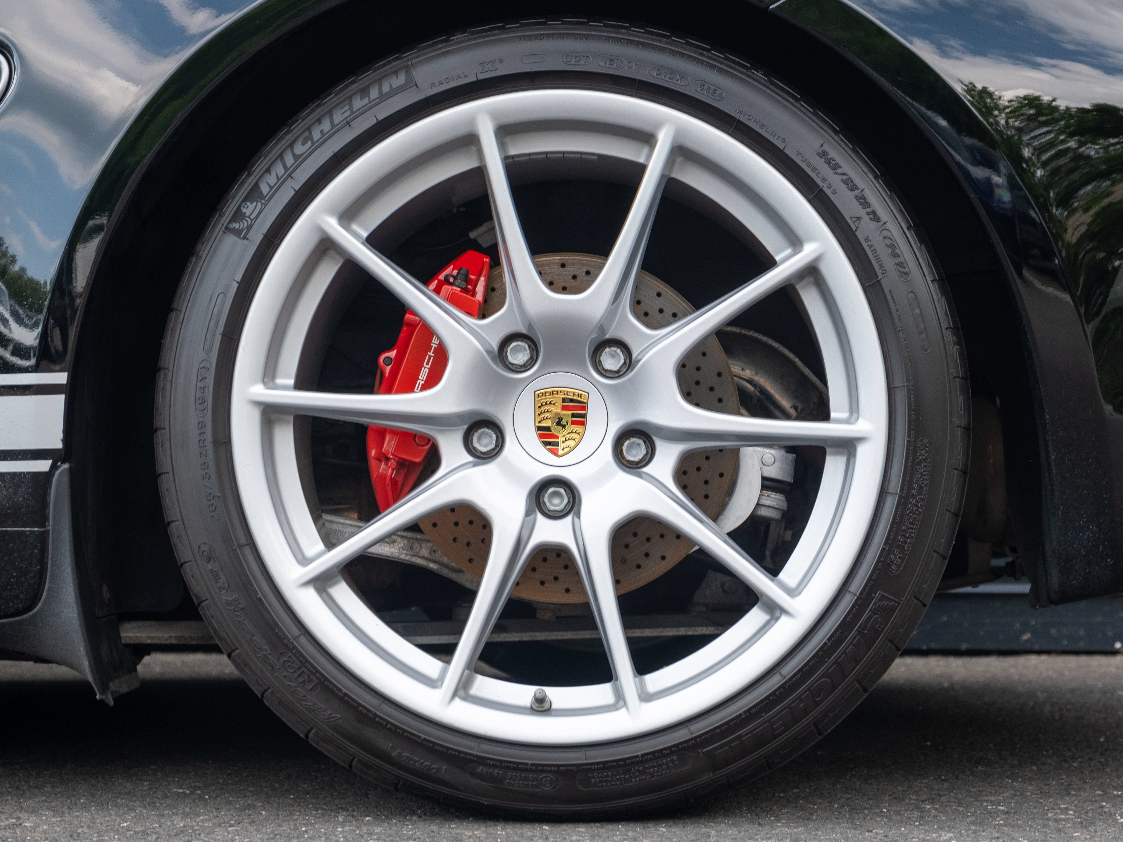 Used 2011 Porsche Boxster Spyder RWD image 13