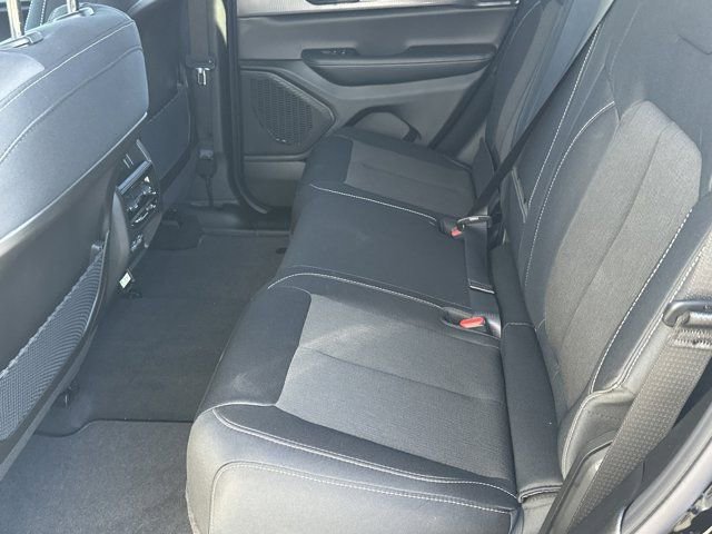 New 2025 Jeep Grand Cherokee Laredo X w/ Luxury Tech Group I image 23