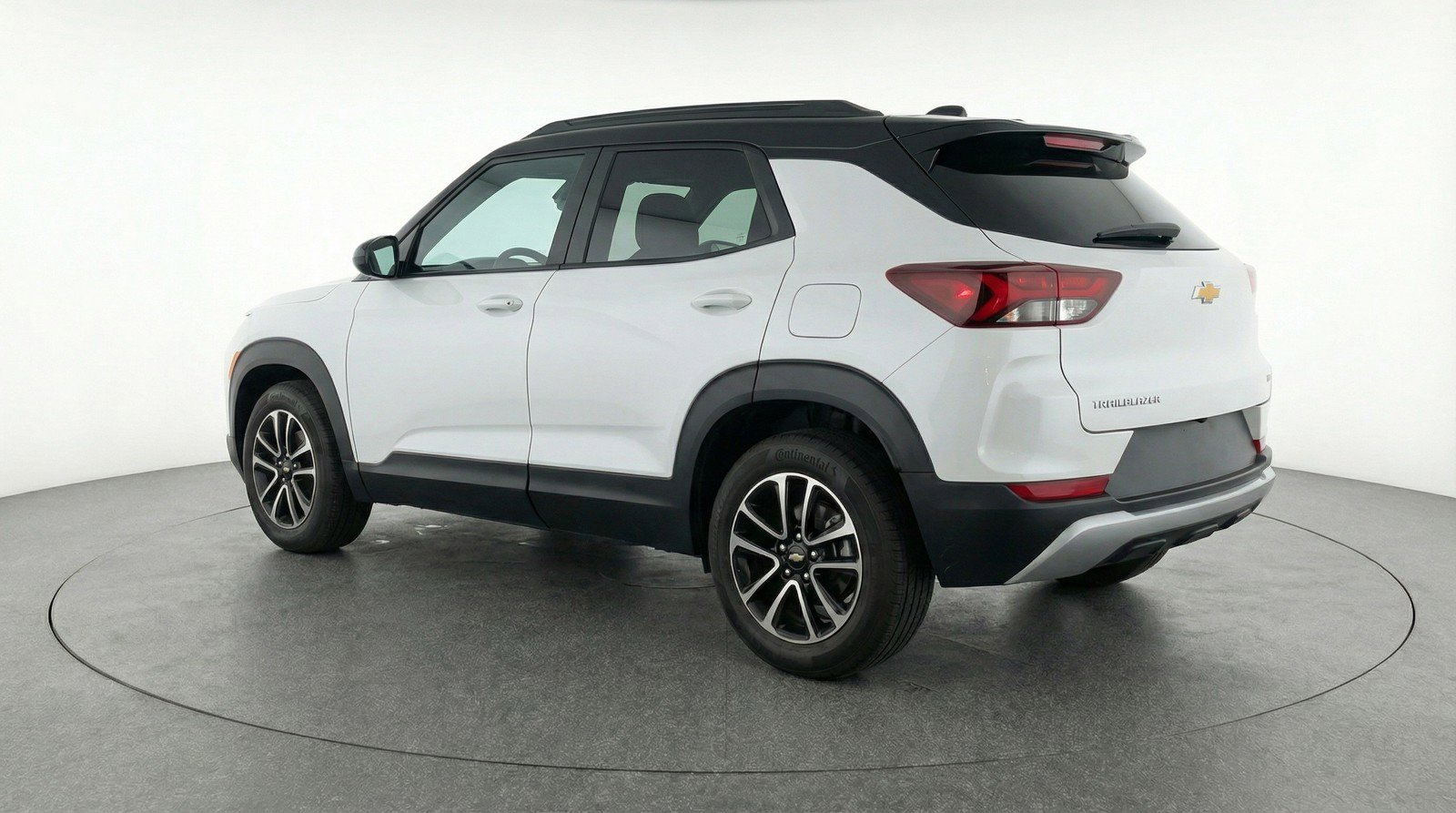 Used 2025 Chevrolet TrailBlazer LT image 6