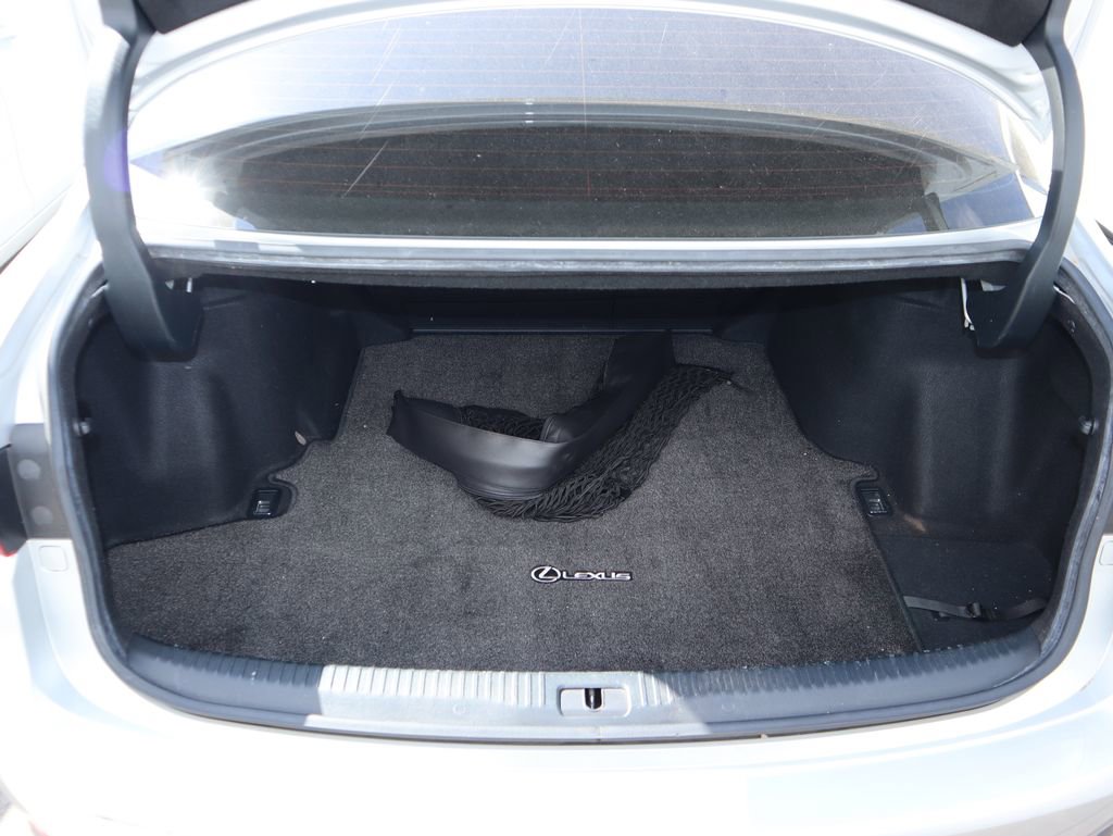 Used 2016 Lexus IS 350 w/ F Sport Package RWD image 11