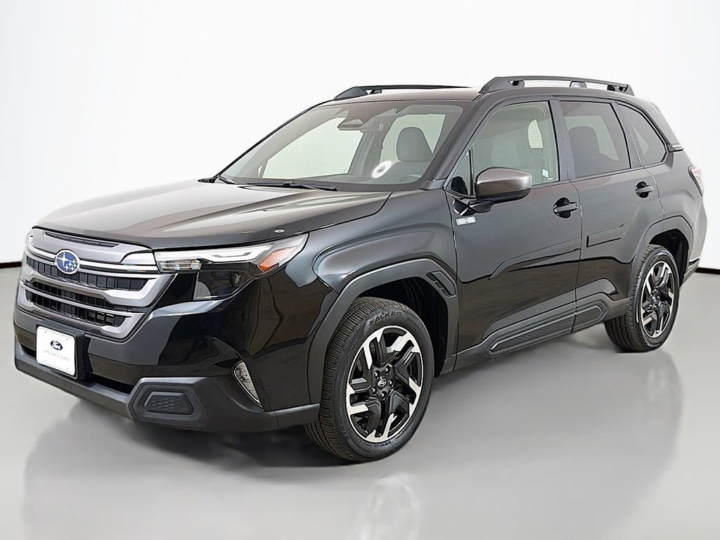 Used 2025 Subaru Forester Premium AWD/4WD image 11