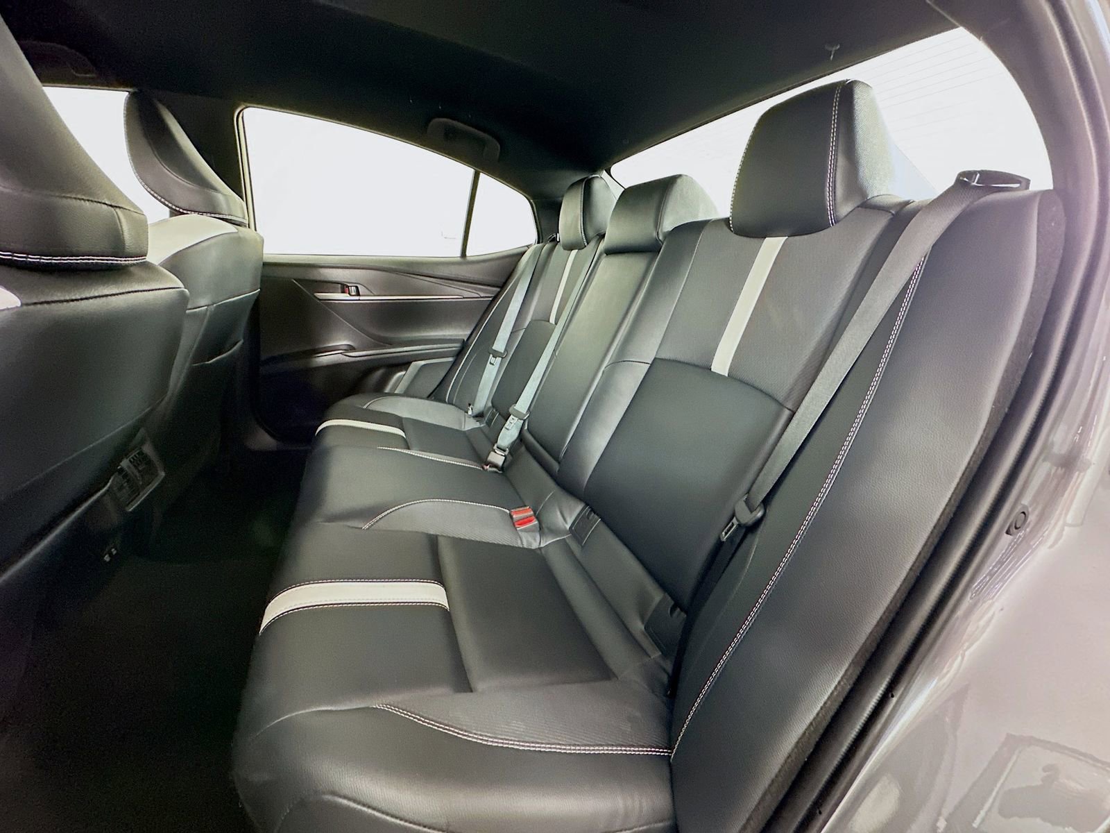 Certified 2025 Toyota Camry SE AWD/4WD image 23