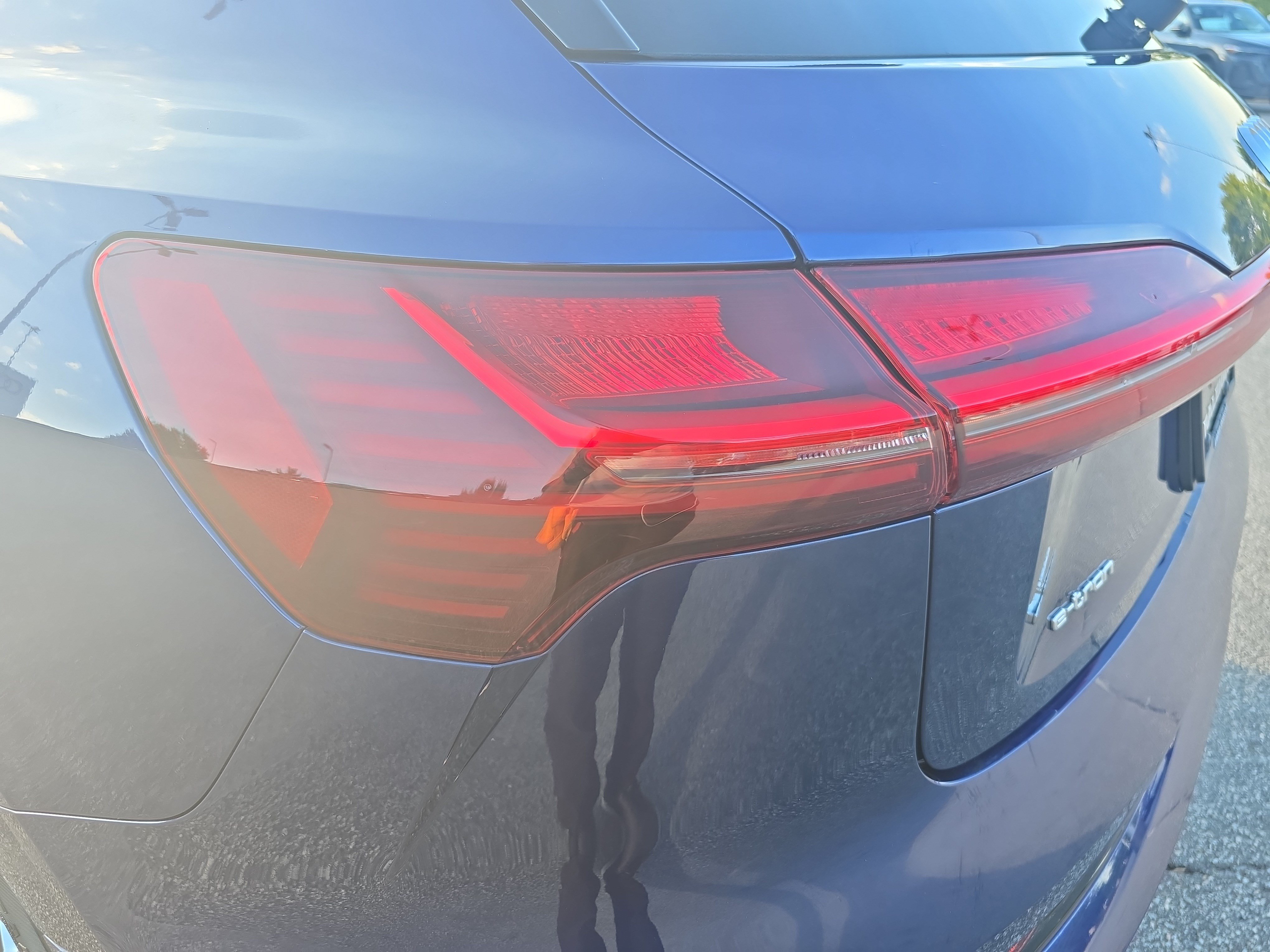 Used 2021 Audi e-tron Prestige w/ Prestige Package AWD/4WD image 33