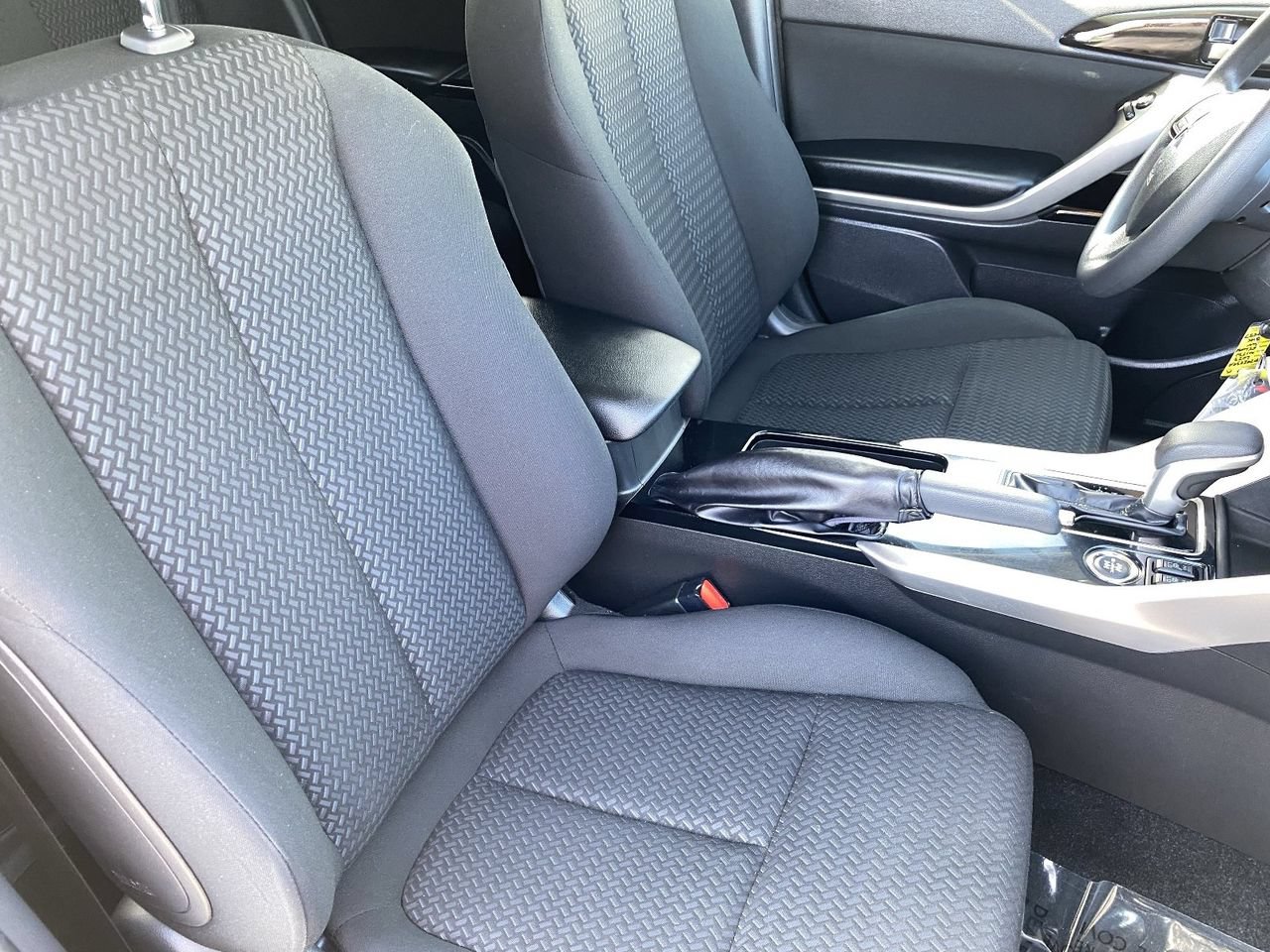 Used 2023 Mitsubishi Eclipse Cross LE AWD/4WD image 11