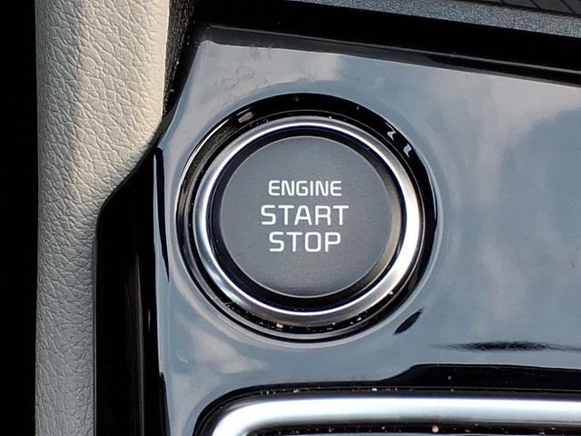 Used 2025 Kia Sportage EX image 24