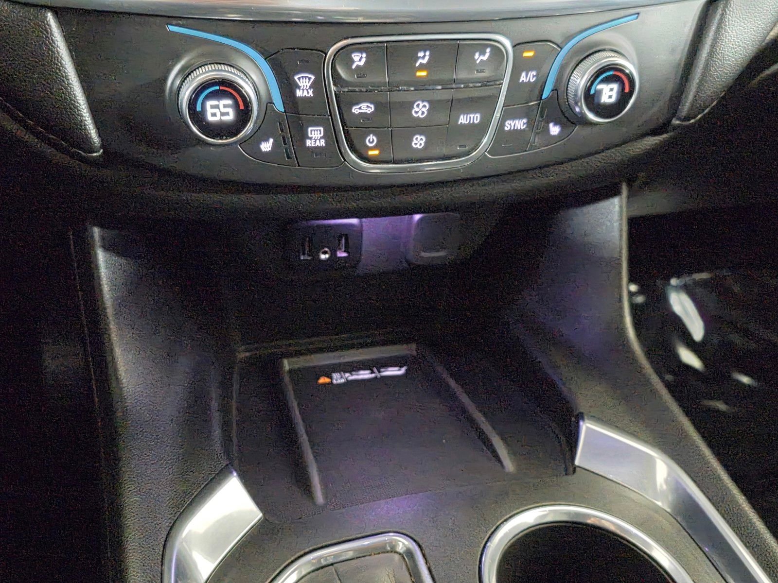 Used 2022 Chevrolet Traverse LT image 29