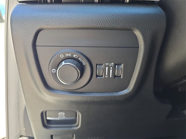 New 2025 Jeep Grand Cherokee Laredo X w/ Luxury Tech Group I image 24