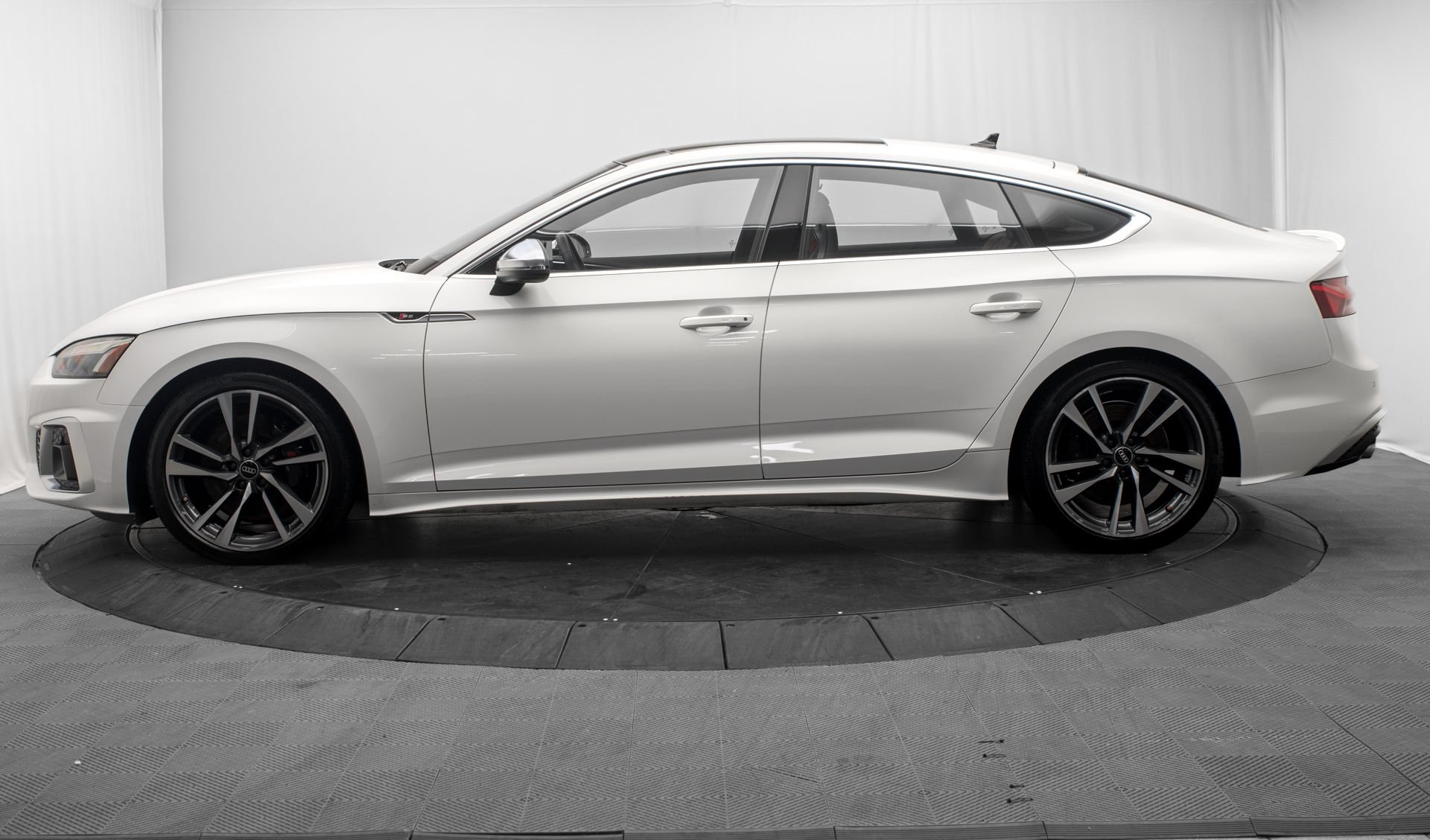 Used 2023 Audi S5 Premium Plus w/ Premium Plus Package AWD/4WD image 6