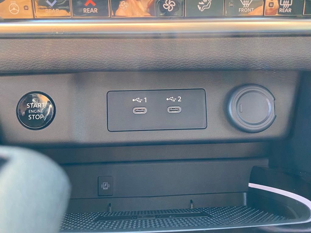 New 2025 Nissan Rogue Platinum w/ Tech Package image 30