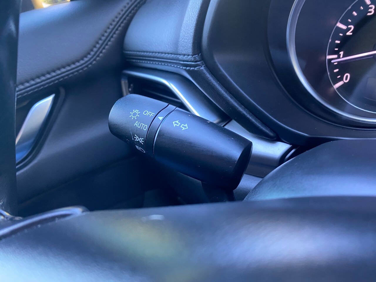 Used 2020 MAZDA CX-5 Touring image 25