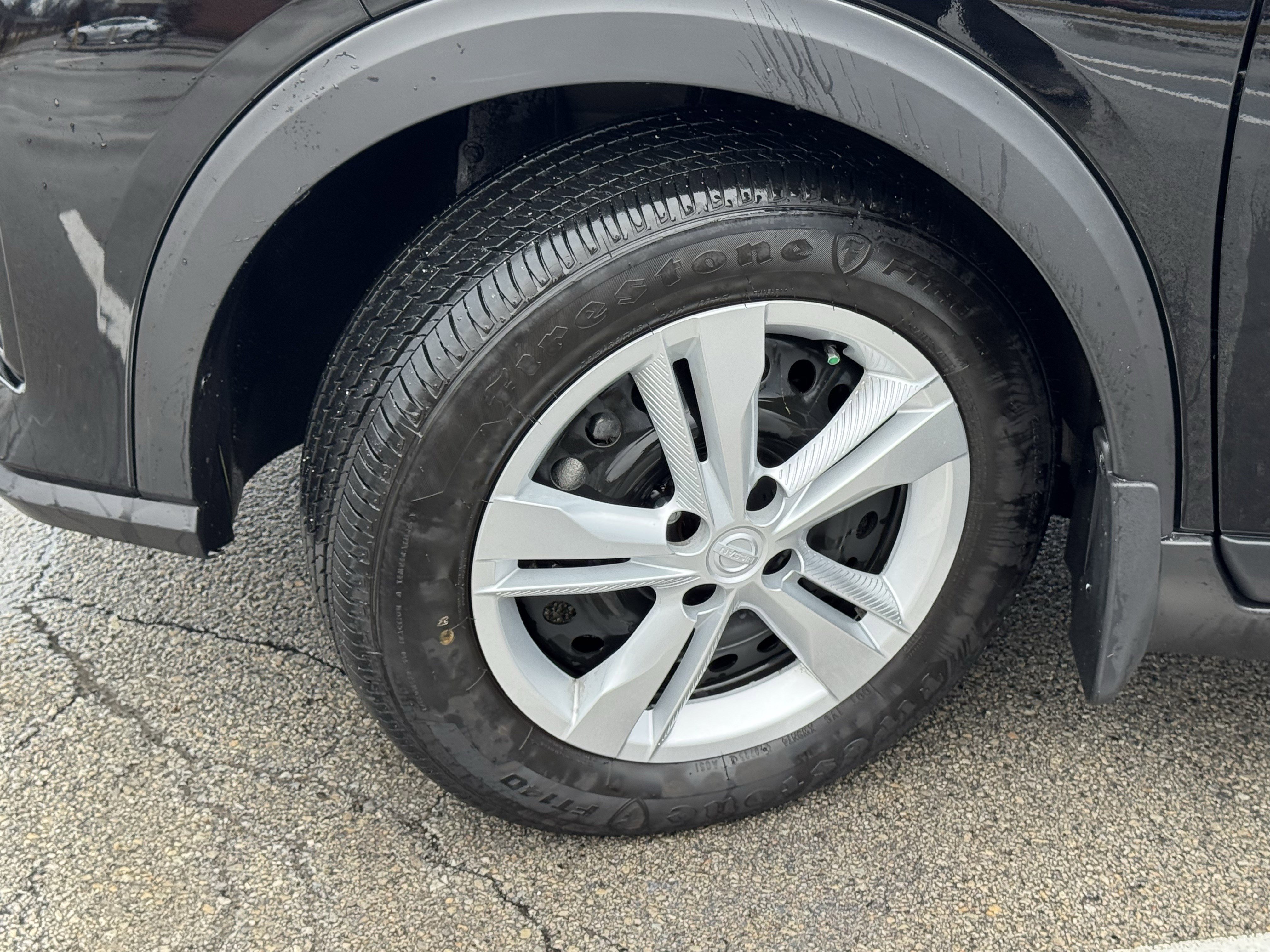 Certified 2025 Nissan Kicks Play S image 39