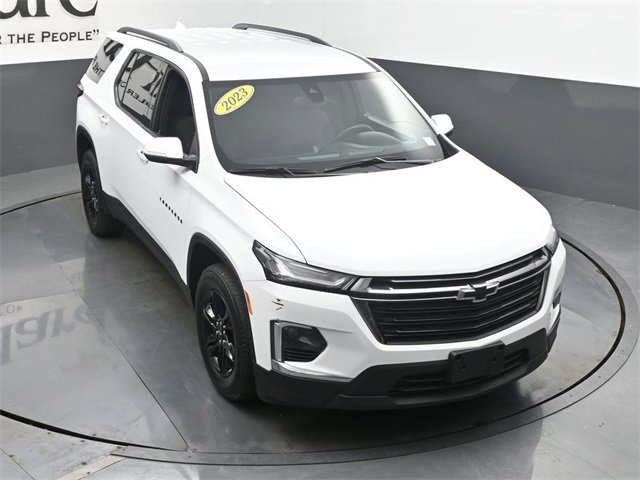 Used 2023 Chevrolet Traverse LT image 47
