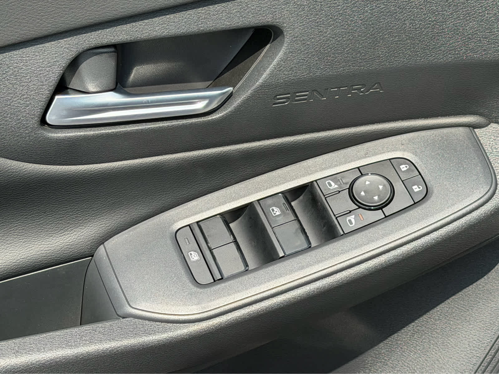 New 2026 Nissan Sentra SV w/ SV Convenience Package FWD image 10