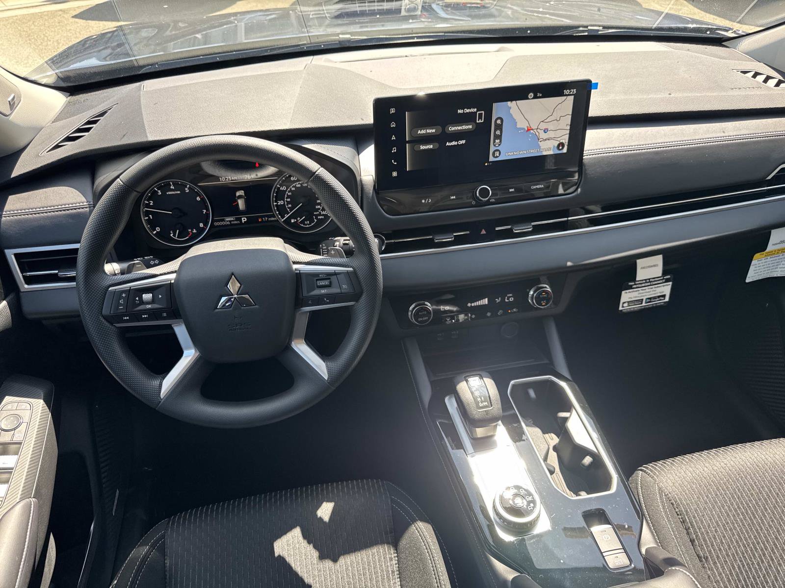 New 2026 Mitsubishi Outlander ES FWD image 7