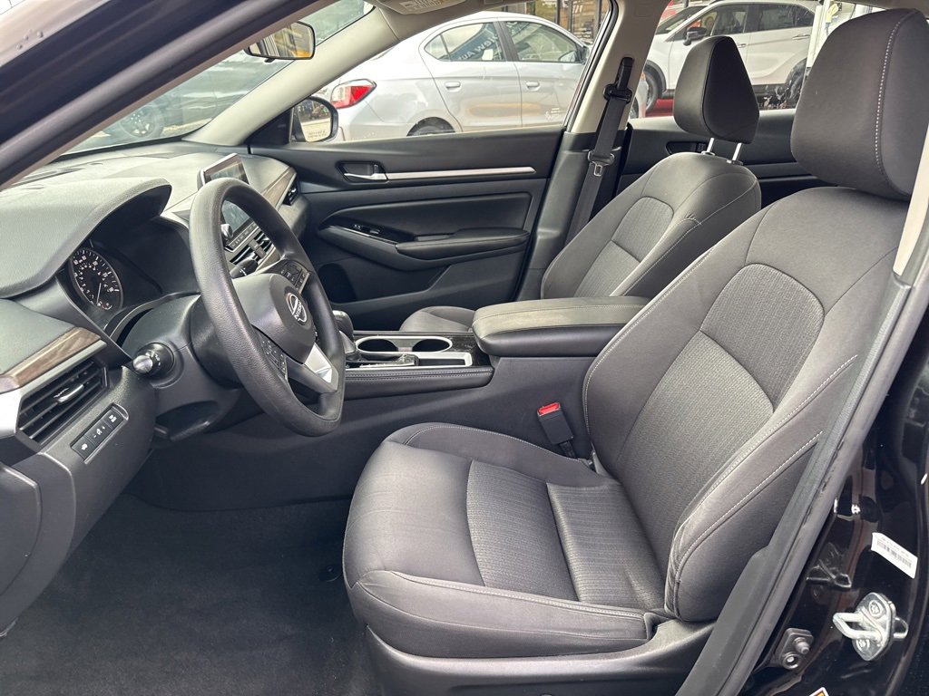 Used 2023 Nissan Altima 2.5 SV image 19