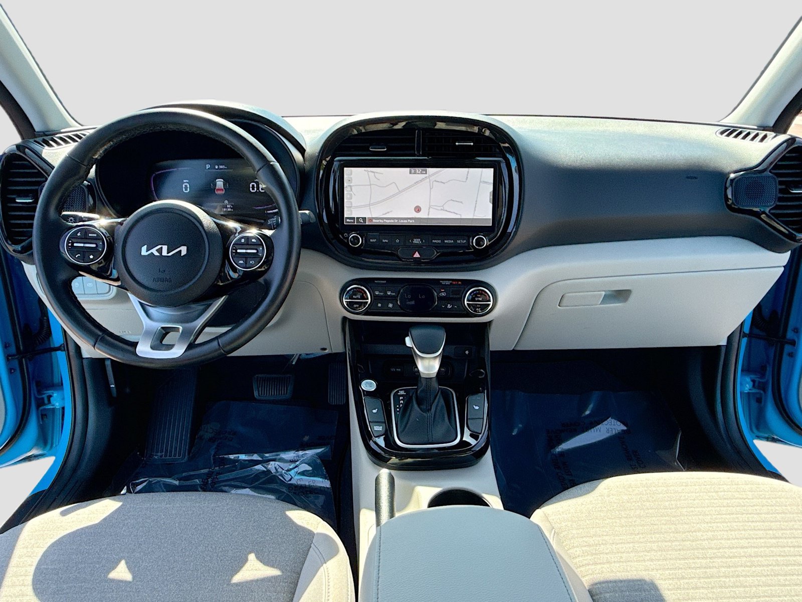 Used 2023 Kia Soul EX FWD image 3