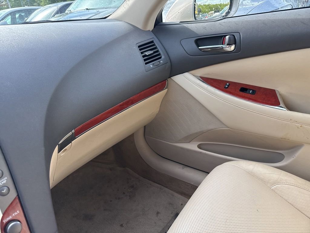 Used 2011 Lexus ES 350 FWD image 36