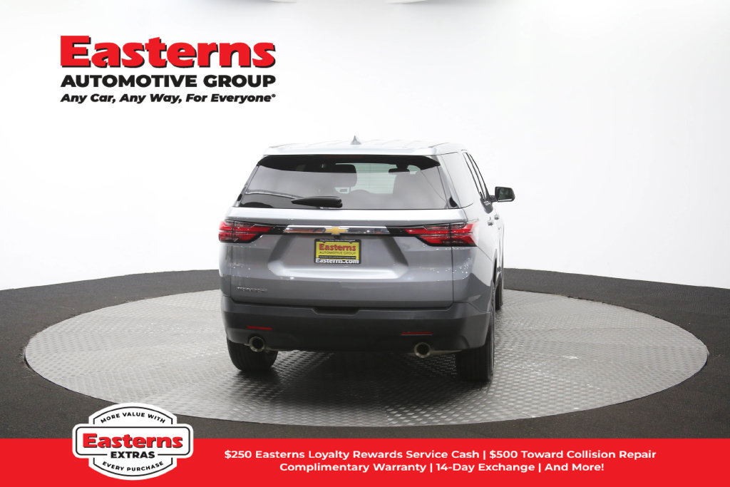 Used 2023 Chevrolet Traverse LS FWD image 38