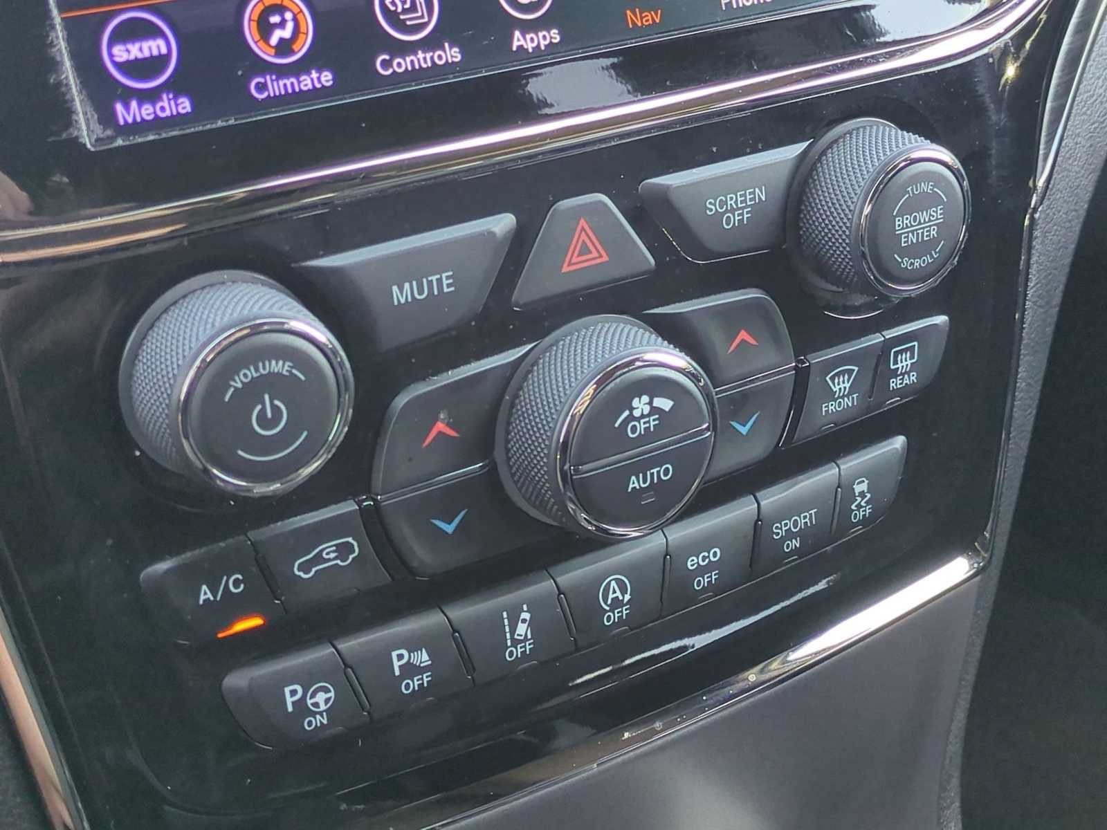 Used 2021 Jeep Grand Cherokee Limited X RWD image 18