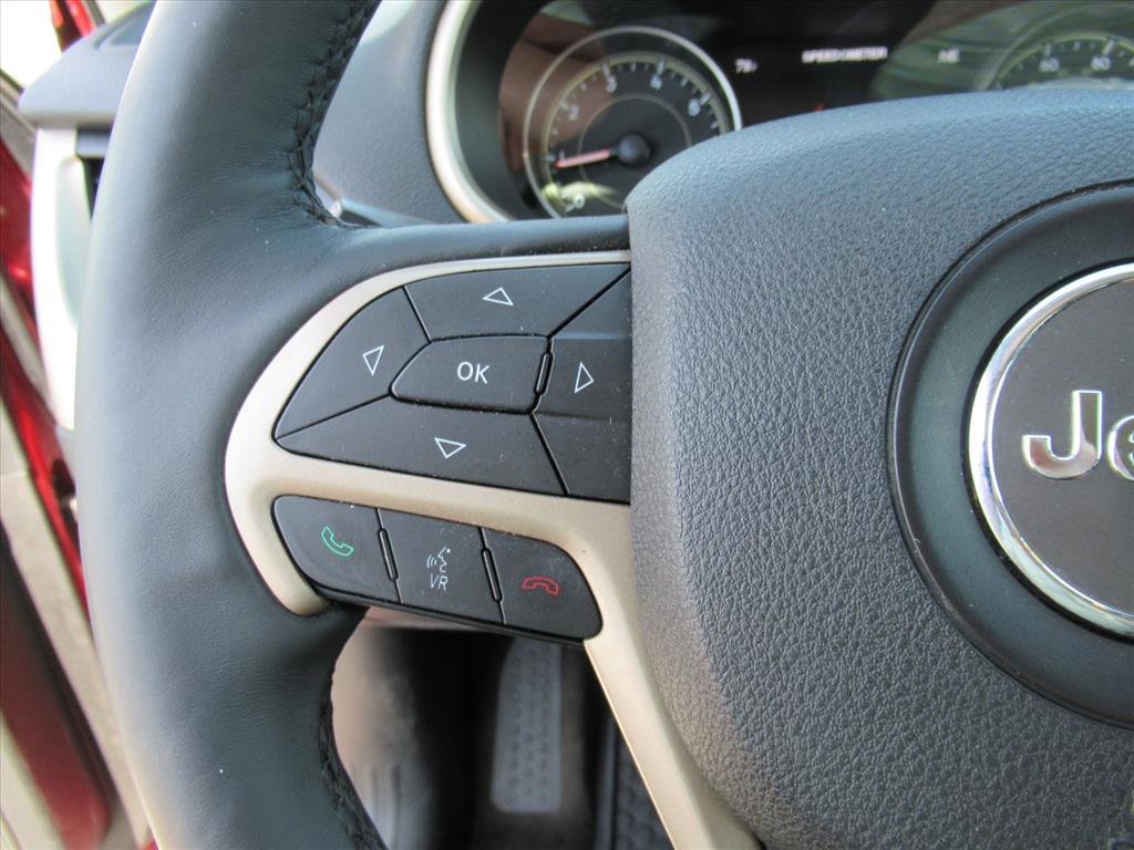 Used 2014 Jeep Cherokee Limited w/ Luxury Group image 24