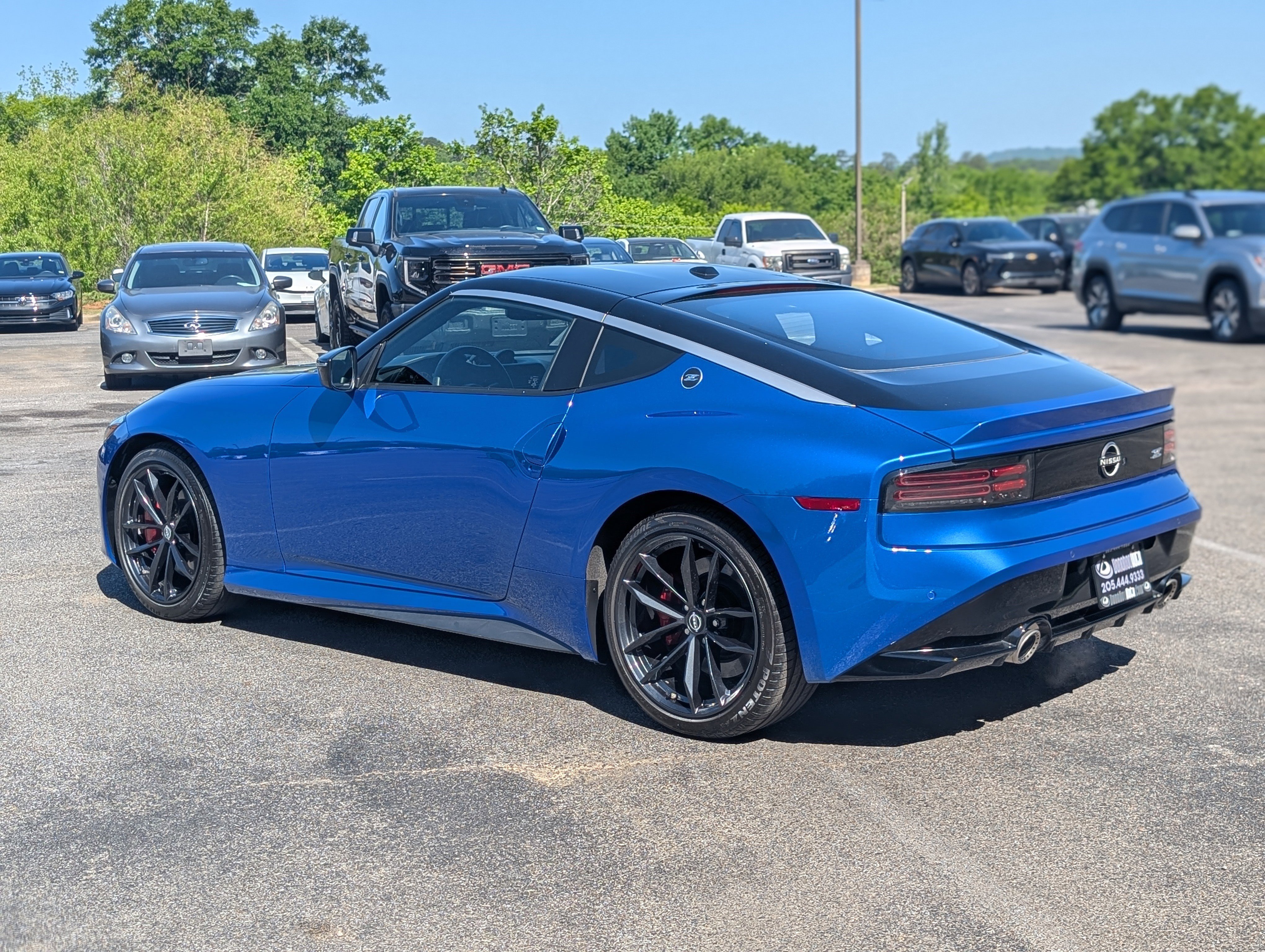 Used 2024 Nissan Z Performance w/ Floor Mat Package RWD image 7