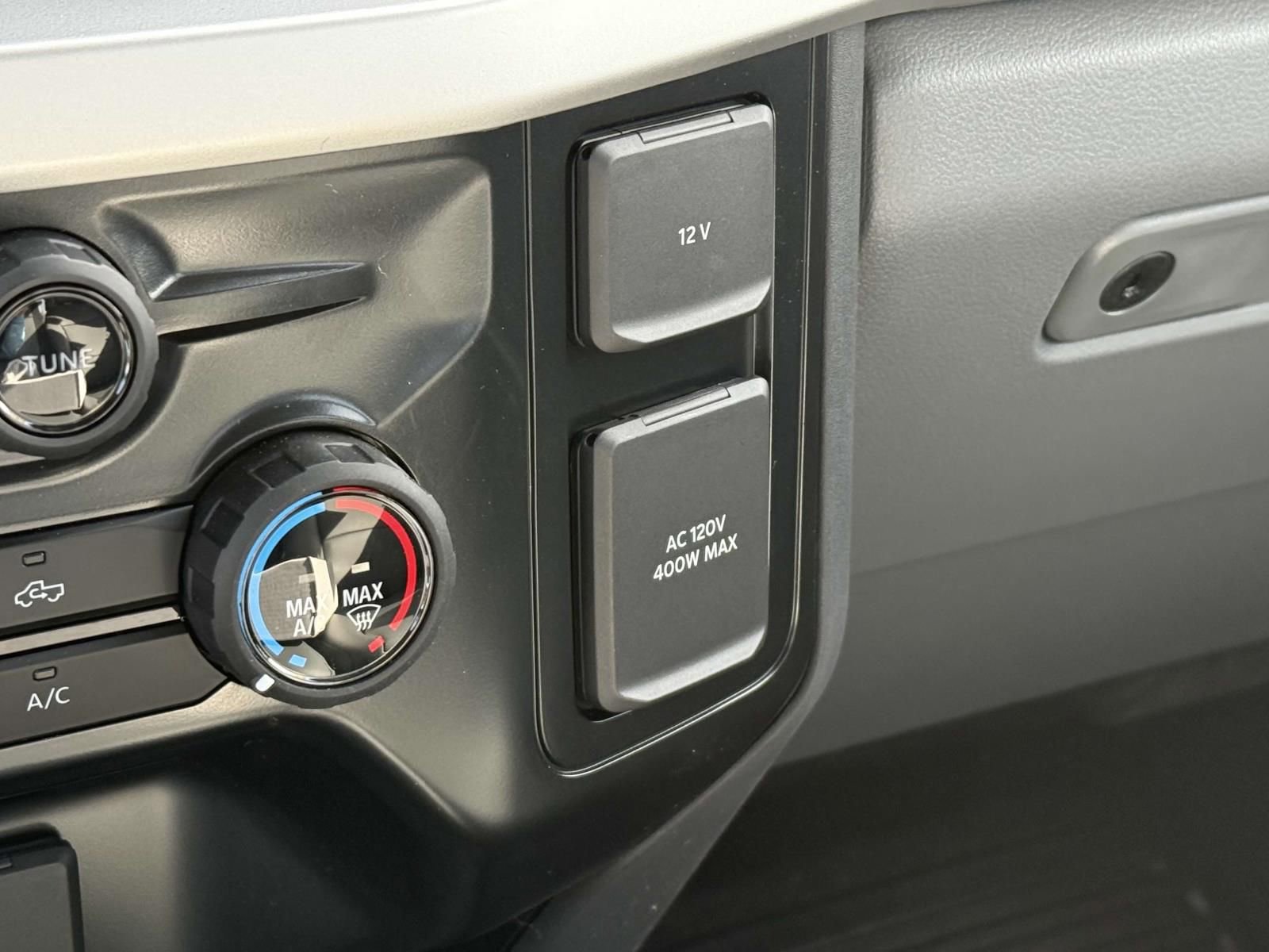 New 2025 Ford F550 4x4 SuperCab Super Duty image 15