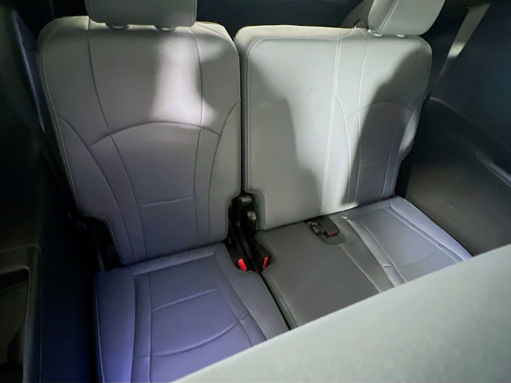 Used 2023 Buick Enclave Essence w/ Experience Buick Package image 27