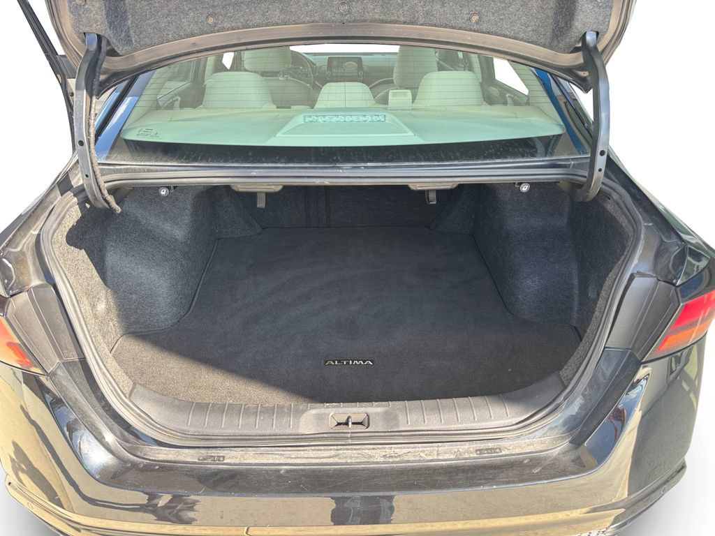 Used 2024 Nissan Altima 2.5 SV FWD image 23