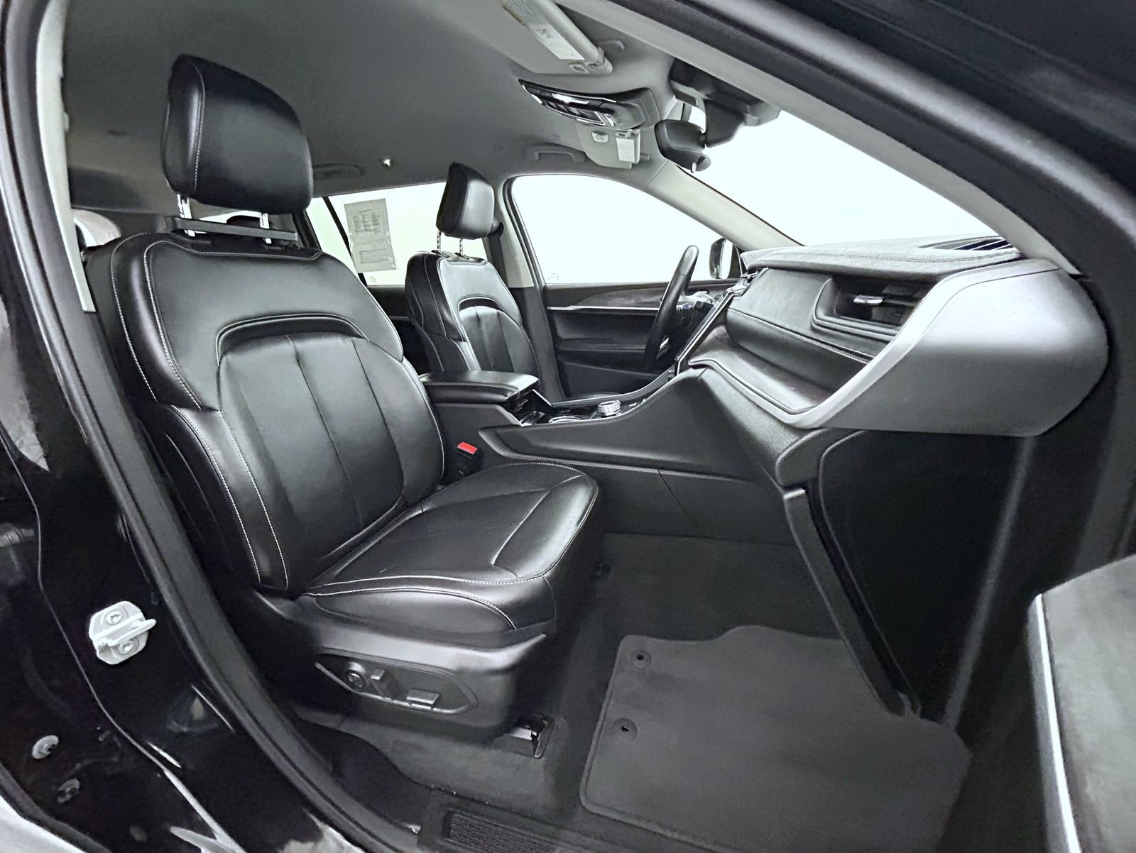 Certified 2022 Jeep Grand Cherokee L Limited image 15