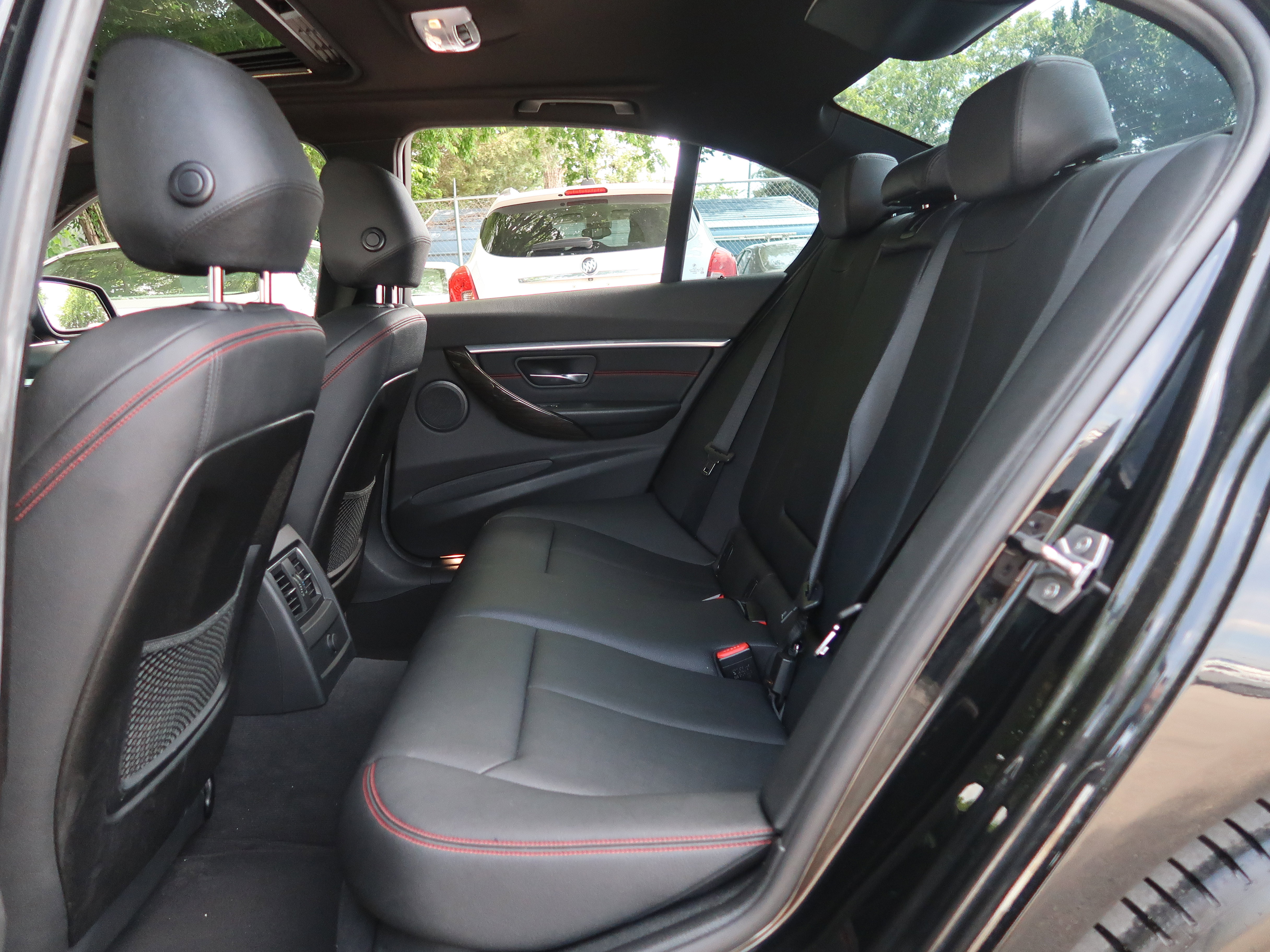 Used 2016 BMW 328i Sedan RWD image 33