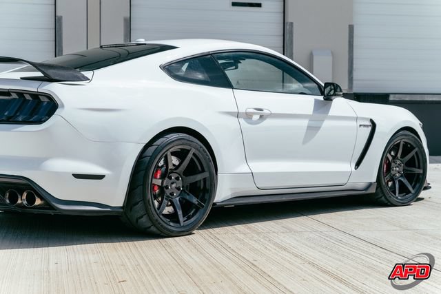 Used 2017 Ford Mustang Shelby GT350R w/ GT350R Equipment Group 920A RWD image 57