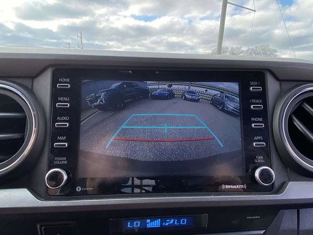 Used 2022 Toyota Tacoma TRD Off-Road image 17